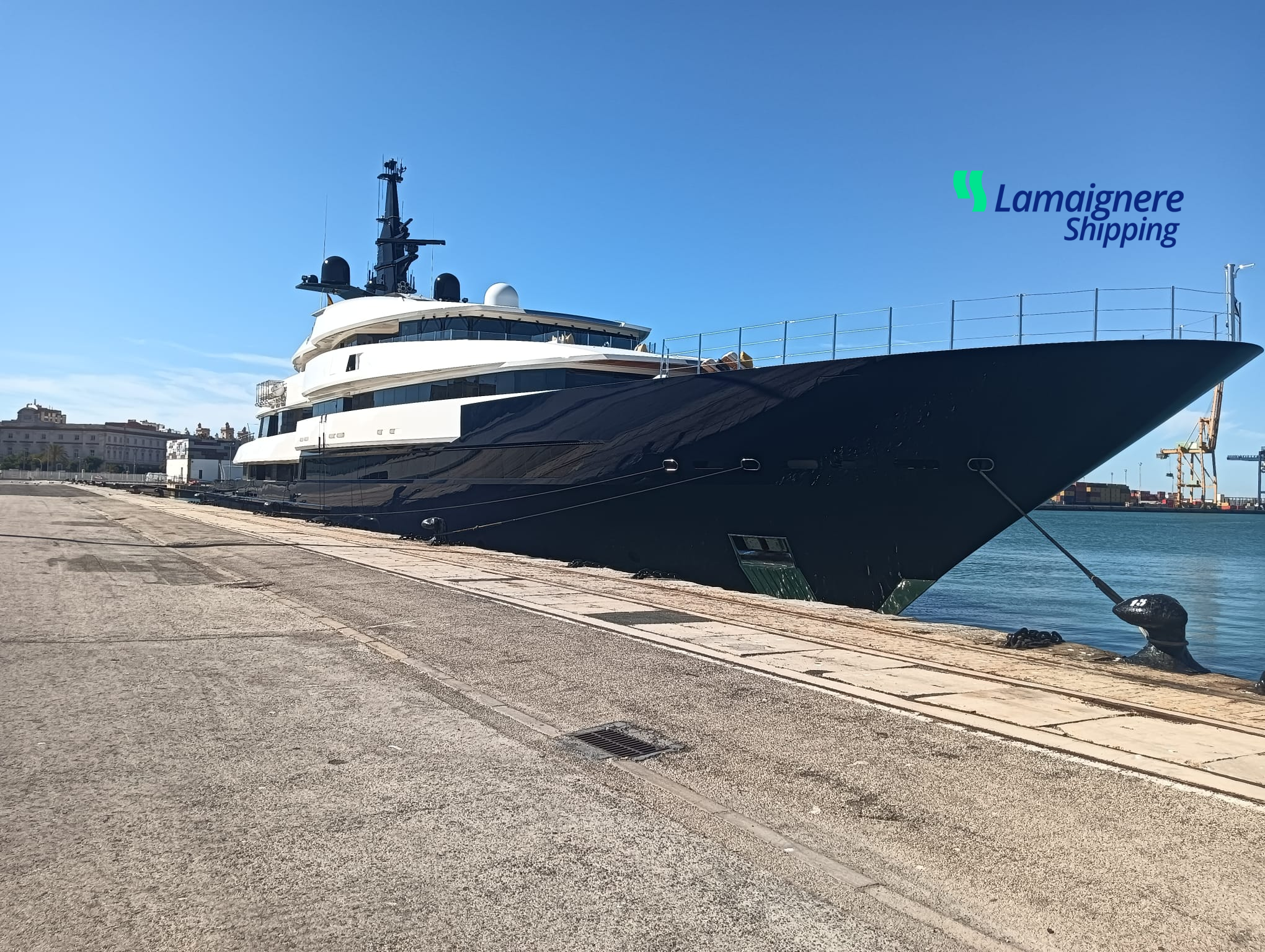 Lamaignere Shipping provides technical assistance to the luxurious yacht Man Of Steel in Seville