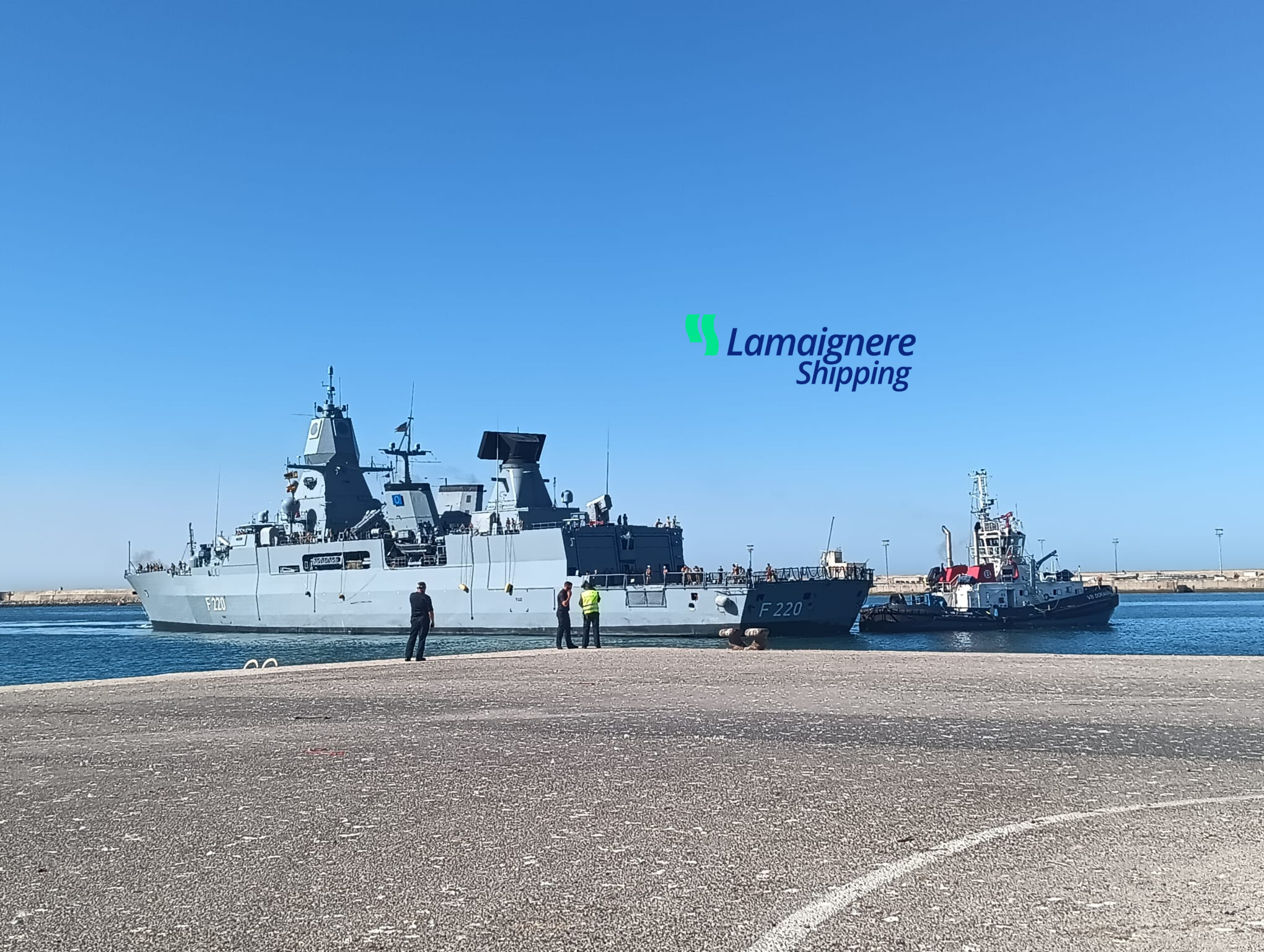 Lamaignere Shipping coordinates the technical call of the impressive German ship FGS Hamburg