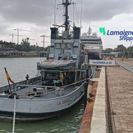 ESPS La Graña visits the Port of Seville: Another portfolio of military ship of Lamaignere Shipping