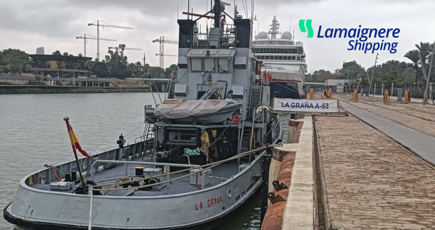 ESPS La Graña visits the Port of Seville: Another portfolio of military ship of Lamaignere Shipping